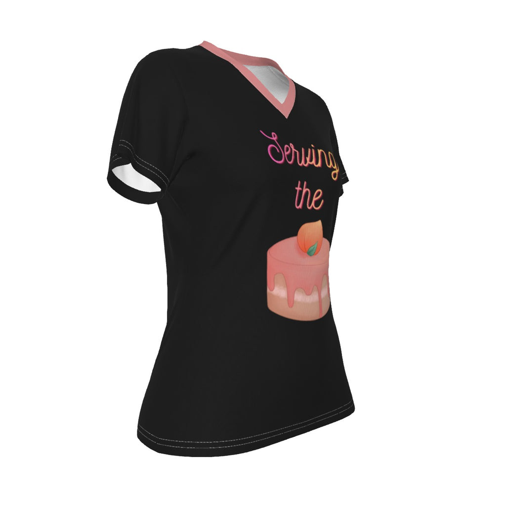Serving the Cake - black - V neck