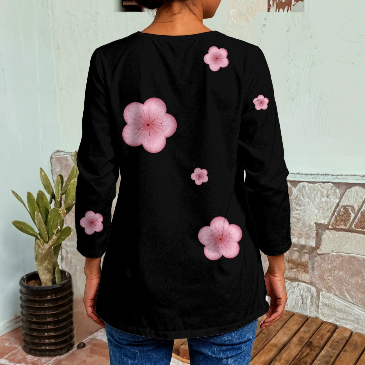 Plum Blossoms - Shell - Black